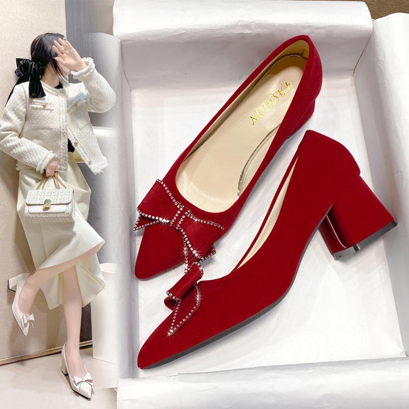 Velvet Pointed-Toe Chunky Heel Bridal Shoes - 2026 New Style, Comfortable High Heels for Women