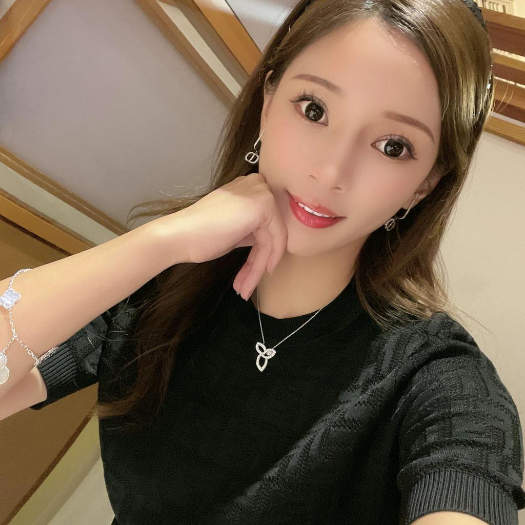 Lily Marquise 925 Silver Necklace with 5A High Carbon Diamond Clover Pendant - Elegant Light Luxury Clavicle Chain for Women