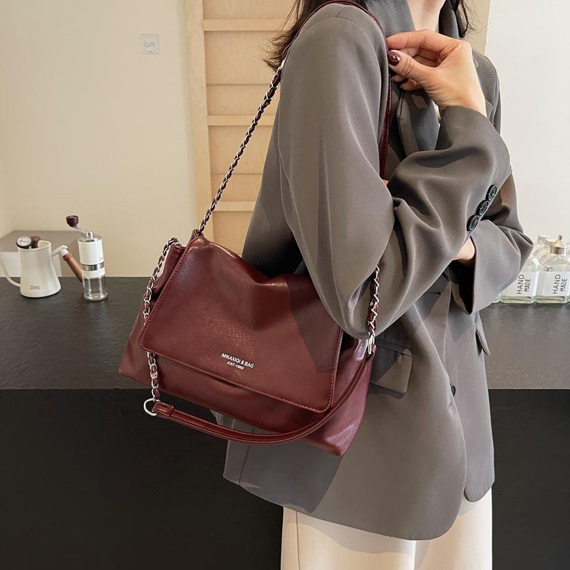 Solid Color Simple Large-capacity Bag Women's 2025 New Trendy Underarm Commuter Chain Shoulder Tote Bag