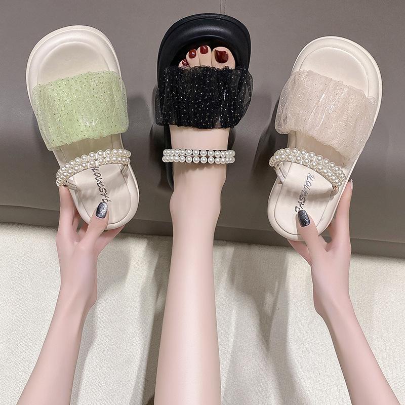 Stepping on shit slippers women's summer wear 2025 new Internet celebrity popular sandals platform versatile two wear non-slip sandals