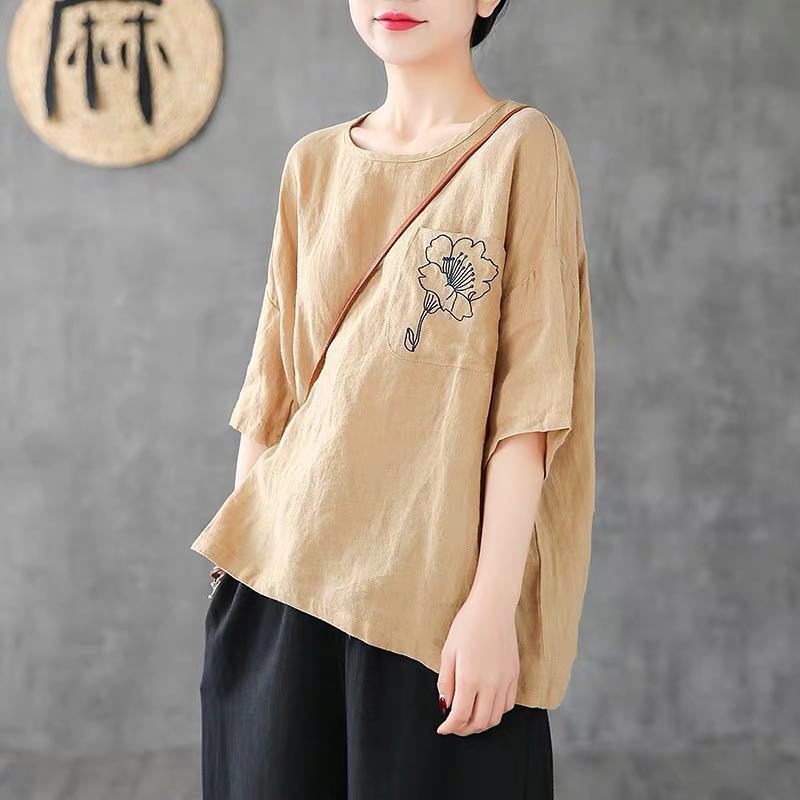 Retro Loose Large Size Women's Flower Embroidered Pocket Short-sleeved Loose Slim Blouse Cotton Linen T-shirt Half-sleeved Top