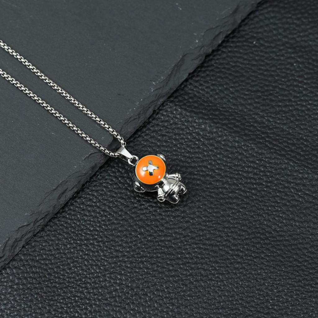 Colgante de Astronauta Sumar, Restar, Multiplicar y Dividir Símbolo Femenino Astronauta Dibujo Animado Collar de Verano Accesorios para Pareja Masculina