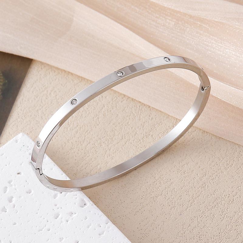 18K Gold  Diamond Titanium Steel Clasp Bracelet for Women - European  American Style