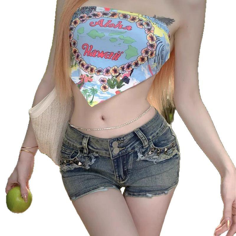 Damen Hüftjeans Hotpants mit Nieten - Sexy Figurbetonte Sommer-Denimshorts
