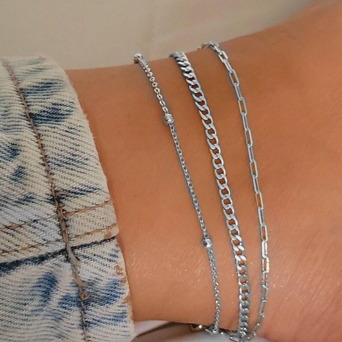 

Accessories Simple personalized flat snake chain twist chain three-piece foot decoration women s new fashion anklet set