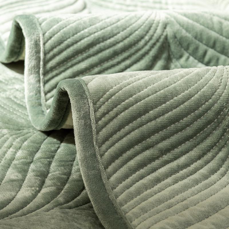 Nordic Sofa Mat Four Seasons Universal Simple Winter Anti Slip Seat Cushion Backrest Scarf Winter Plush Sofa Cover Fabric