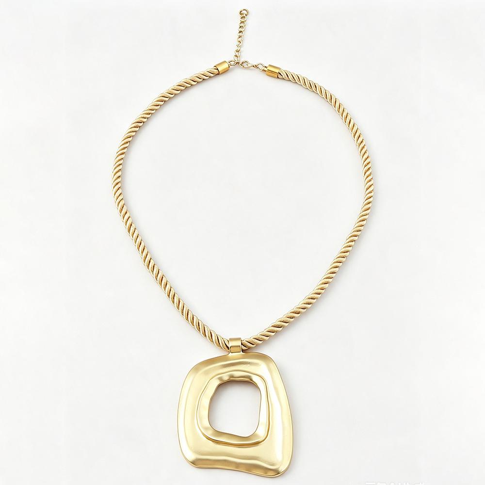 Geometric Gold Pendant Necklace with Woven Rope - Versatile Clavicle Jewelry