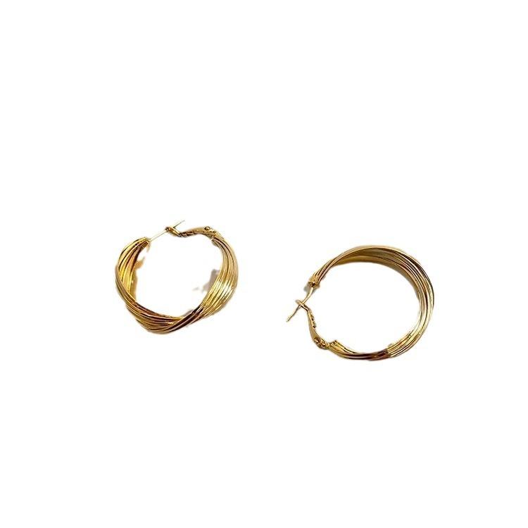 French Retro Earrings, Female Niche Design, High-end Hong Kong Style Twisted Earrings, Versatile Earrings