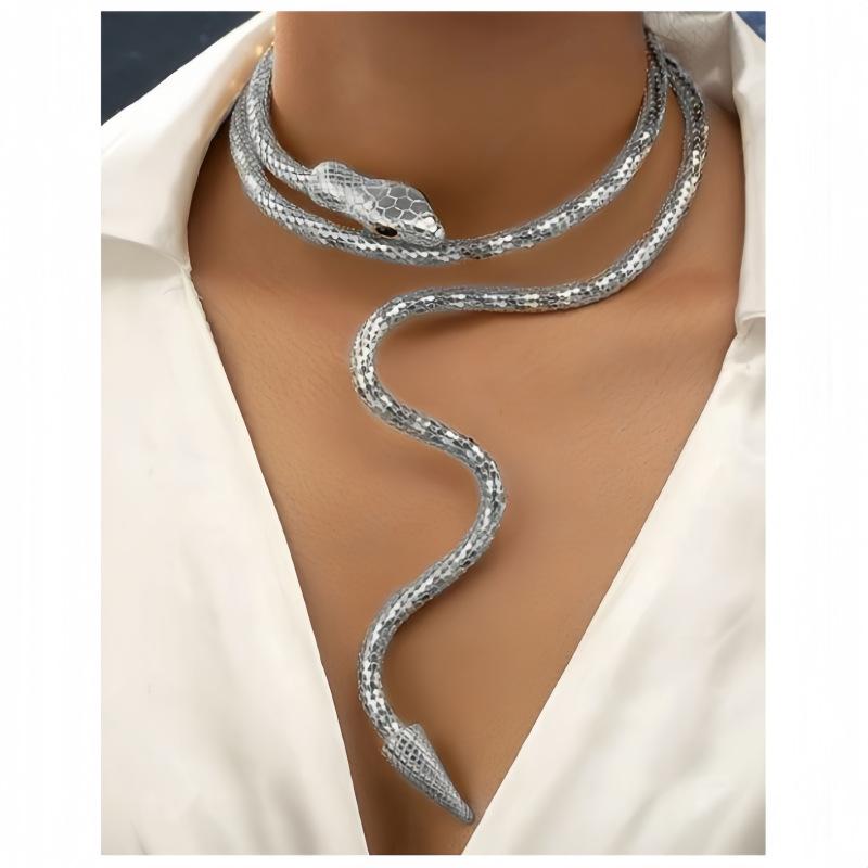 

Exquisite fashion hottie sexy diamond snake necklace a cold wind sweet cool fashion collarbone chain woman срібний
