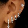 Set di 6 orecchini a cerchio Huggie in Cristallo Lucido per Donna Gioielli Trago Elica Borchie Cartilagine Farfalla Lotto di Piercing Lobe all'Ingrosso