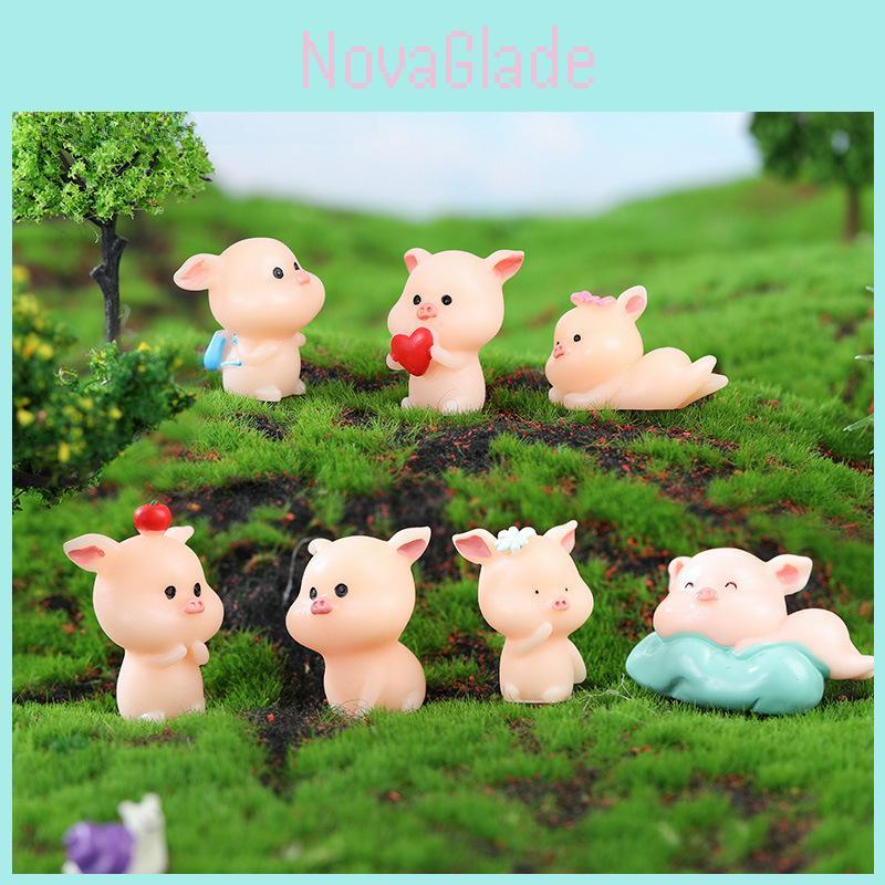 Adorable Resin Pig Figurine For Car Decor And Desktop Ornaments Creative Cartoon