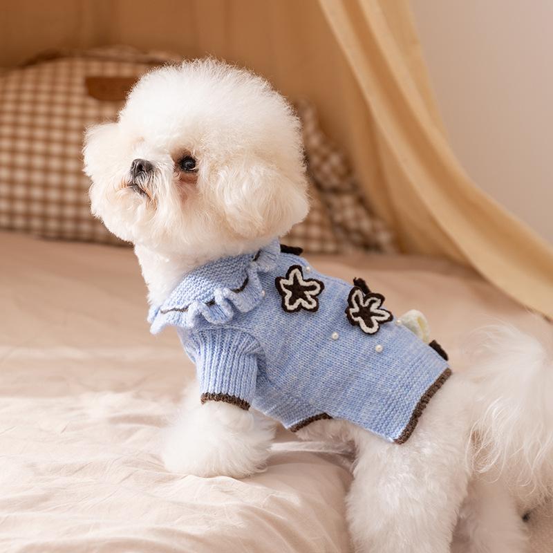 Autumn and winter dog clothes princess wind cute bear star sweater warm knitted sweater teddy small dog pet clothes