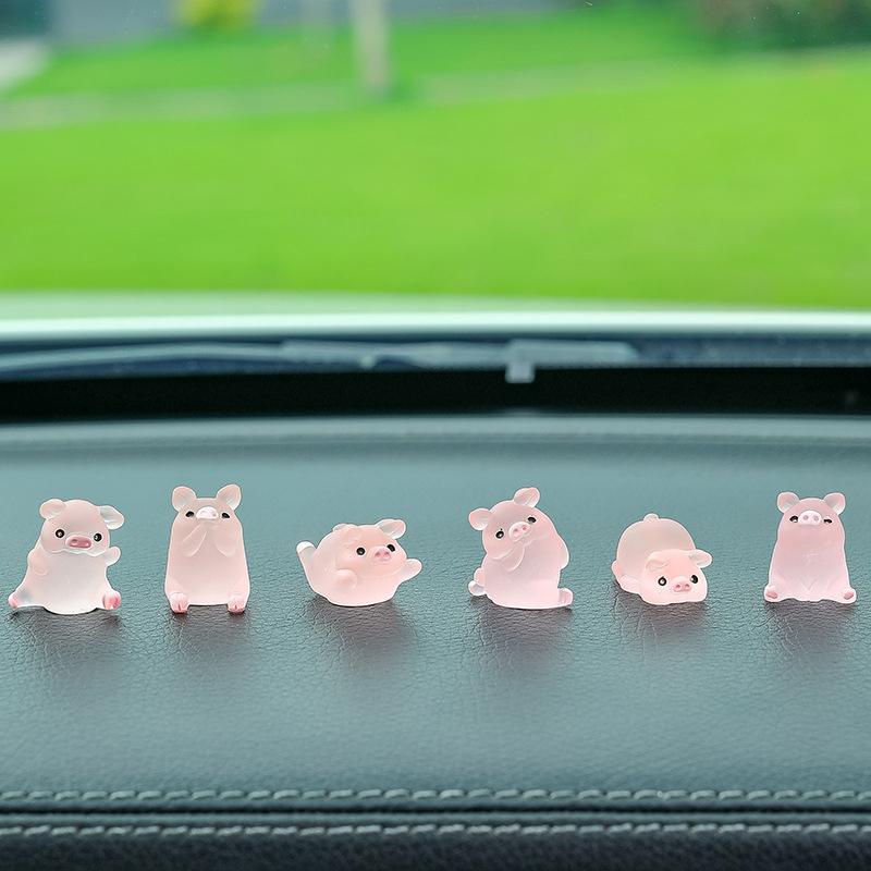 6Pcs/Set Car Center Console Resin Noctilucent Pig Doll Ornament Car Rearview Mirror Decoration Bicycle Auto Interior Accessories
