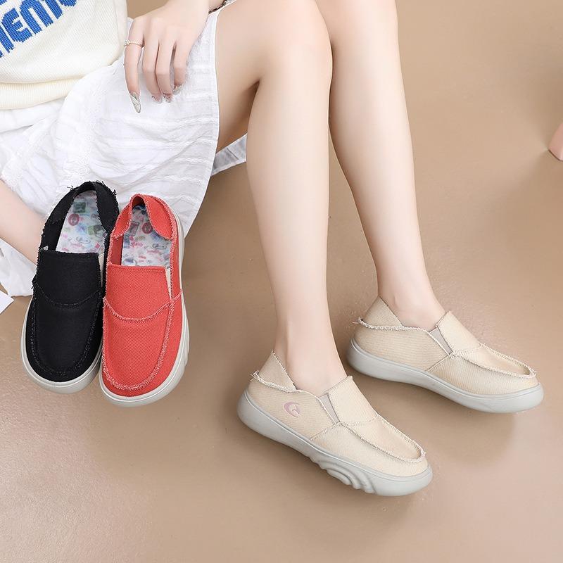 Shoes women's spring and autumn new soft-soled shallow mouth versatile mother shoes fashionable one-pedal versatile women's cloth shoes