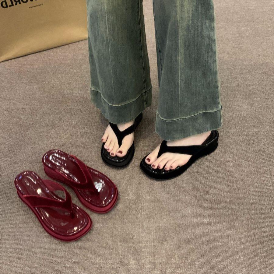 Thick-soled flip-flops shoes women's shoes wear 2025 new summer fashion heightening French small sandals sandals