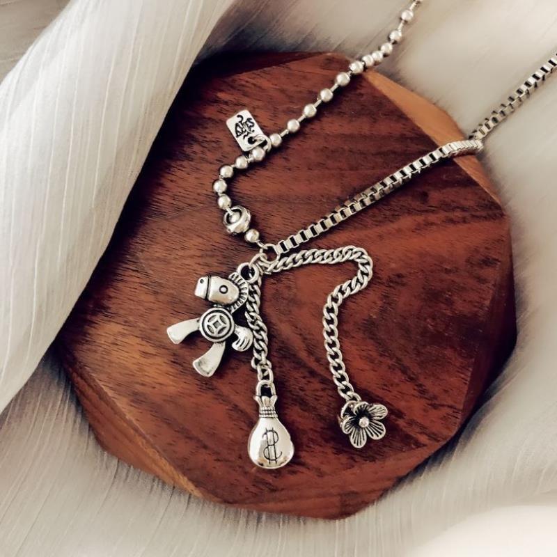 

Immediately Have Money To Spend Personalized Hip-Hop Necklace Women S Collarbone Chain Sweater Chain Niche Design Sense Trendy Sweater Chain