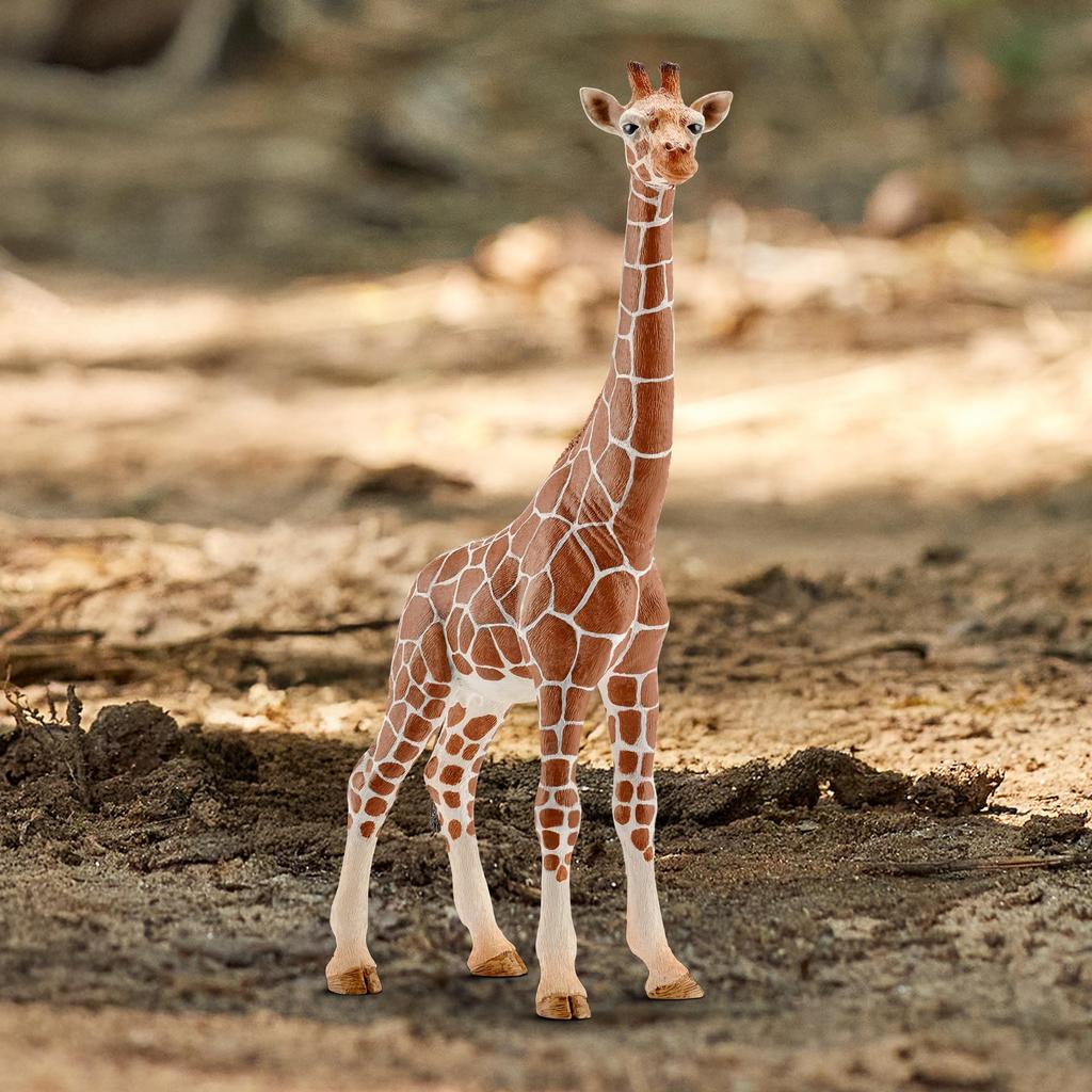 Schleich Wildlife Giraffe Figure 14750 (Female)