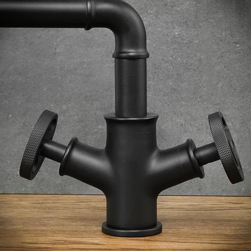 DARTFORD 1 low black free-standing washbasin tap