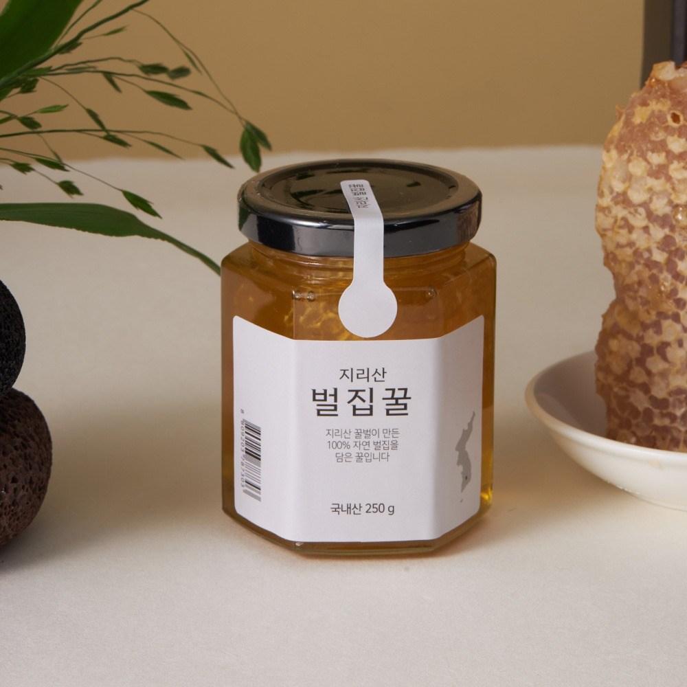 Ganggae Sangin Mall Korea Unique Natural Honey Jirisan Honeycomb Honey 250g 1 Pcs