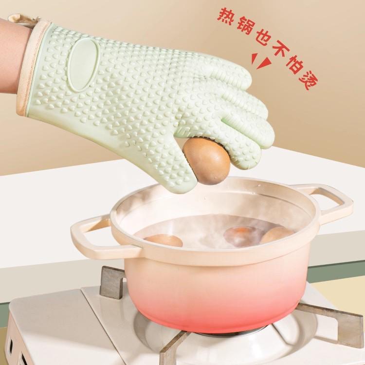 Heat-Resistant Silicone Oven Gloves - Anti-Scald, High-Temp Safe for Baking & Microwave Use