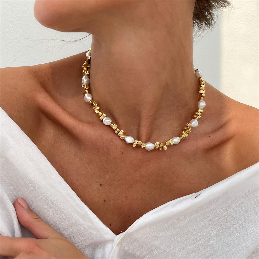 Pearl Beaded Necklace for Women Pearl Chain Necklace Pendant Choker Statement Jewelry