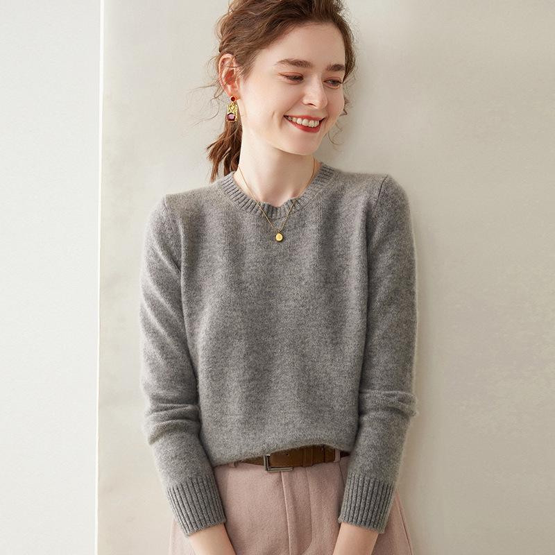 Women's Fashionable Autumn/Winter Cashmere Sweater: Round Neck, Double Strand, Thickened Knit Base Layer Outerwear.