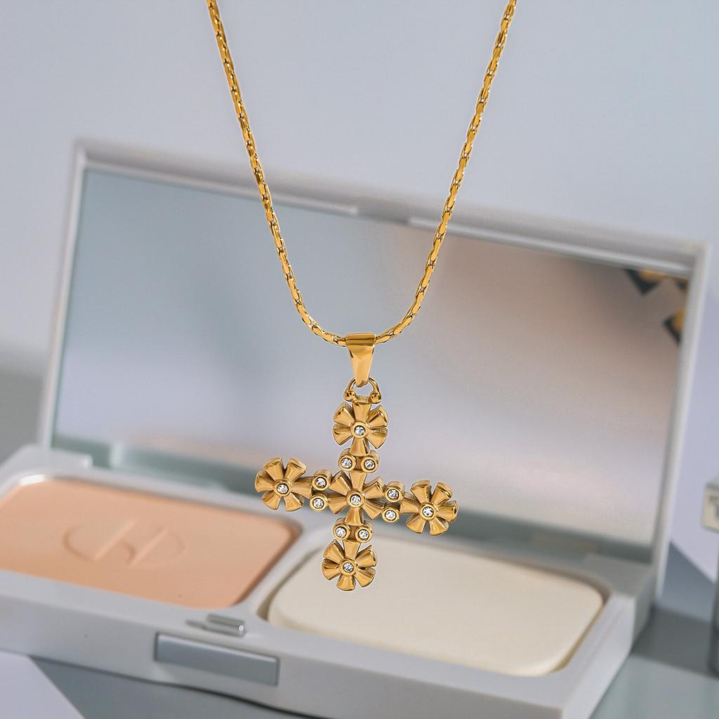 Jiedin European and American Titanium Steel Necklace Accessories Cross Clavicle Chain Jewelry Stainless Steel Jewelry