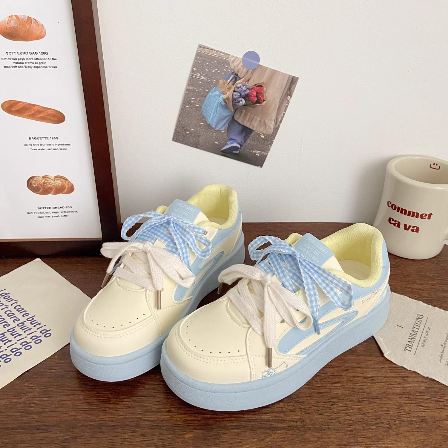 

Girls sports shoes 2025 spring and autumn new children s shoes older children s board shoes junior high school students white shoes Korean versio 31 [Inner Length 19.5CM]