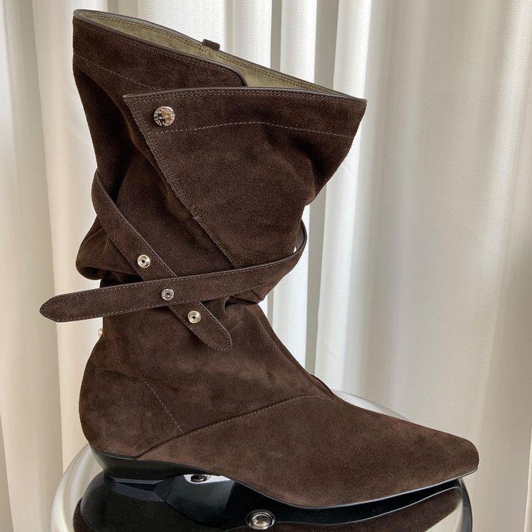 

Версия из овчины~ Корейская версия заостренный носок толстый каблук ковбойские сапоги вестерн женские осенне-зимние кожаные на толстой подошве с широким голенищем и сборками 42 темно-коричневого