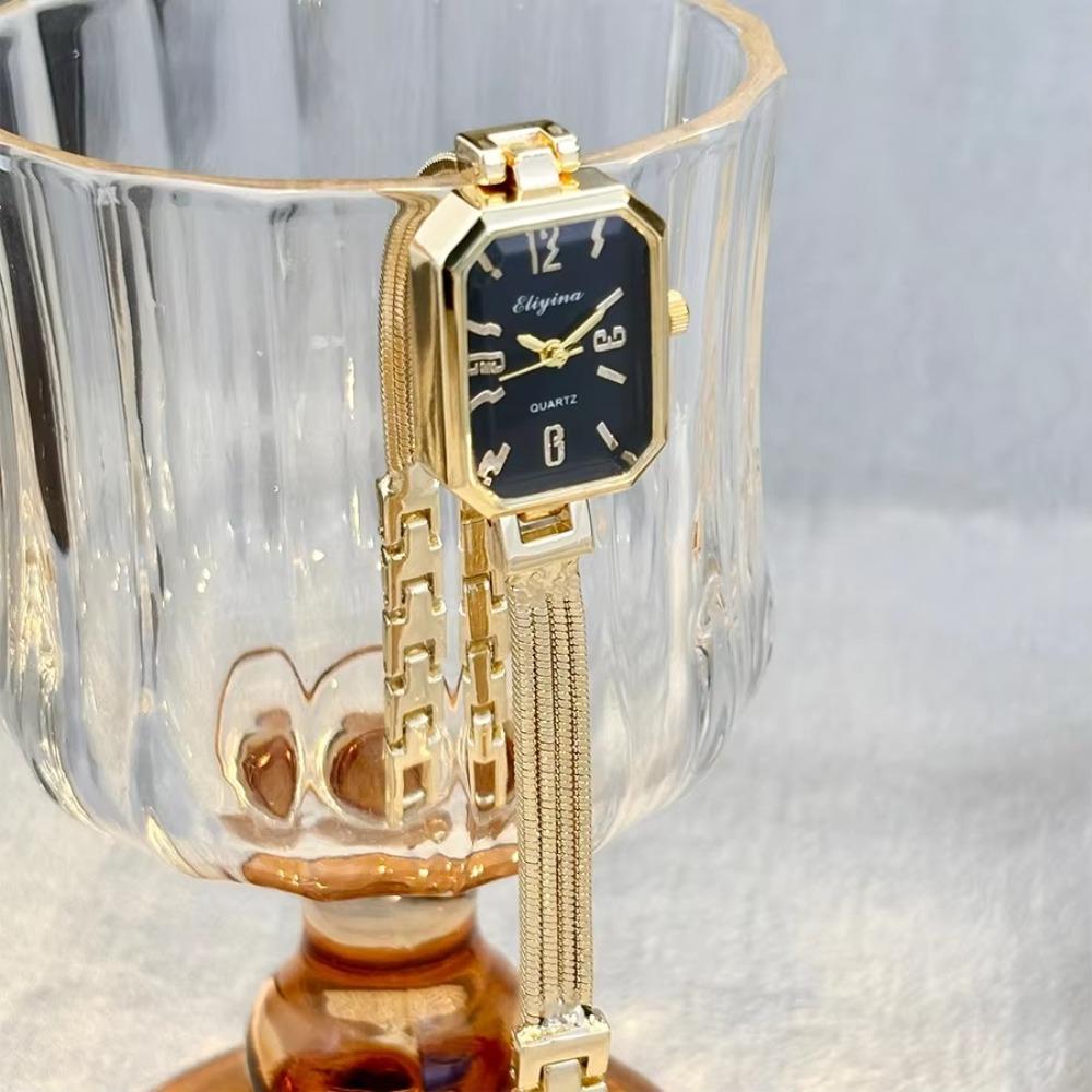 Delicate Alloy Quartz Wristwatch Gold Fashion Accessory Tassel Chains Watch Rectangular Quartz Watch Fashion Wear