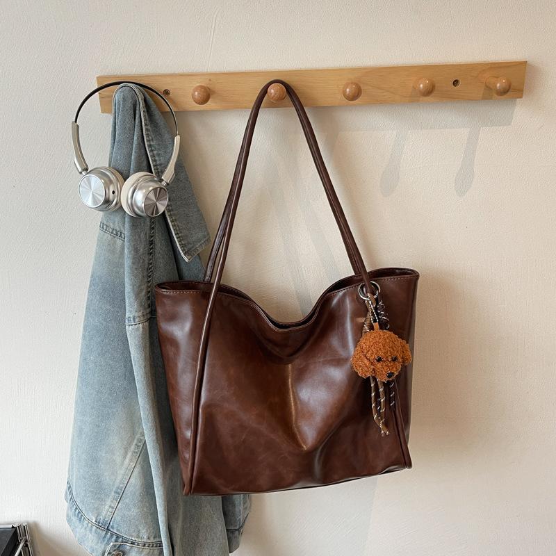 Large-capacity Bag Women's Autumn and Winter Versatile 2025 New Soft Leather Shoulder Bag High-quality Texture Commuter Tote Bag