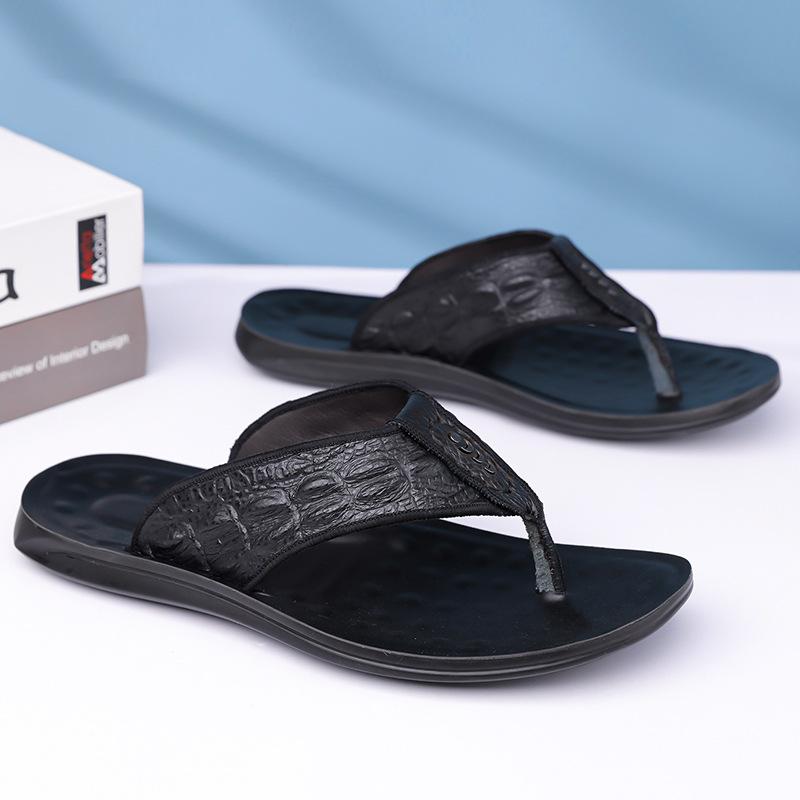 Casual flip-flops men's 2025 summer soft-soled non-slip sandals men's sandals beach shoes slippers men's tide