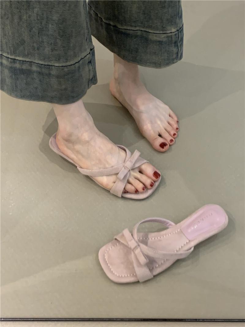 

MUKEKe Нежные сказочные прохладные тапочки 2025 лето темперамент элегантные замшевые с бантом с открытым носком на танкетке однополосные сандалии 39