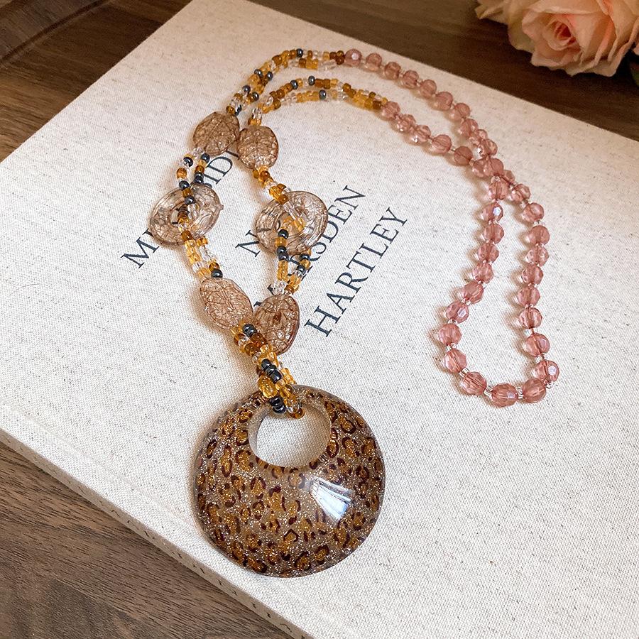 

Resin leopard print ring safety buckle pendant necklace retro ethnic style collarbone chain niche temperament high-end jewelry