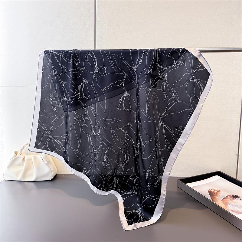 Luxury Simple Designer 70cm Square Scarves Women's Silk Scarf Spring and Summer Bandana Small Hairbands Foulard Shawl