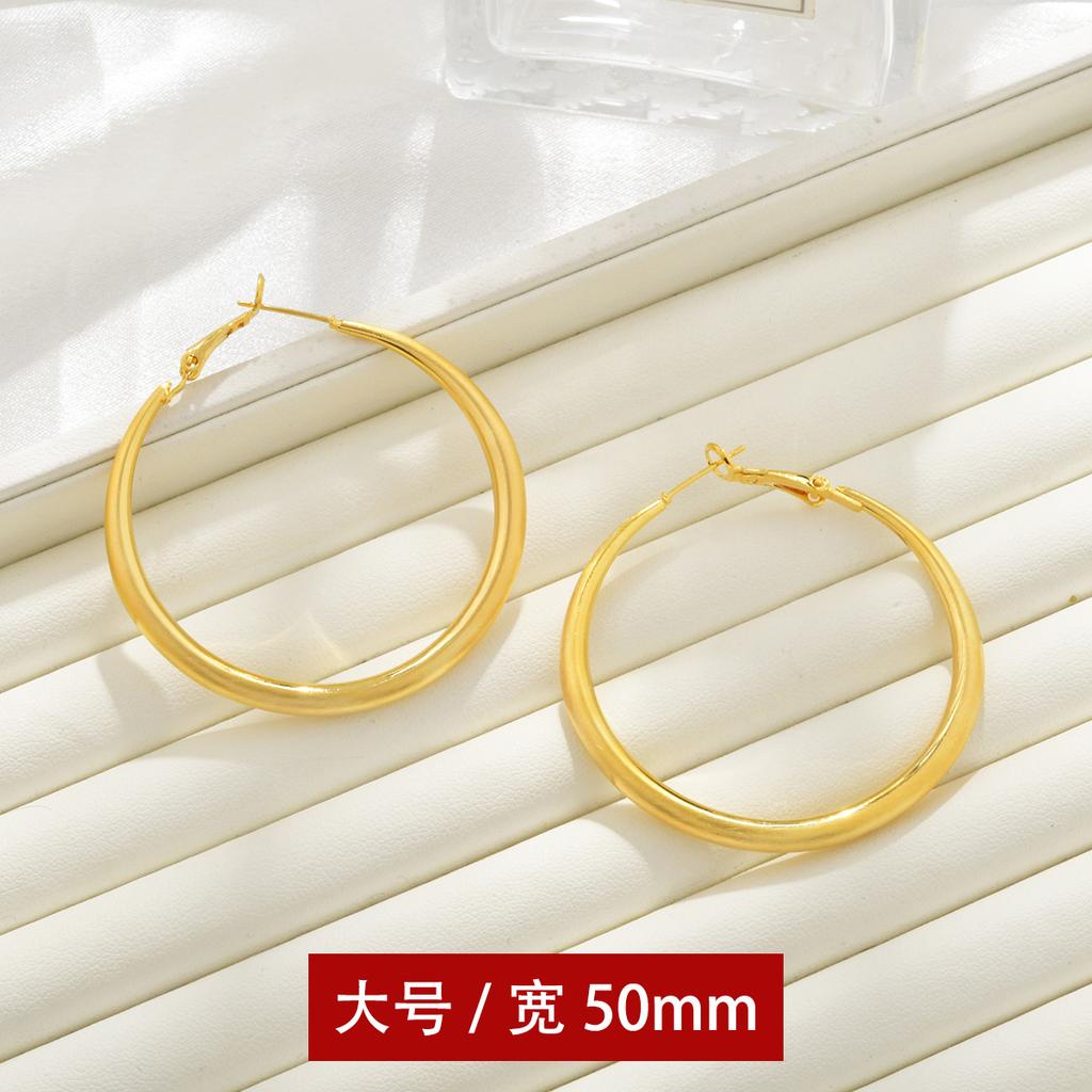 European and American Exaggerated Circle Earrings, High-end Sense, Personalized Brushed Light Luxury Earrings, Large Circle Temperament
