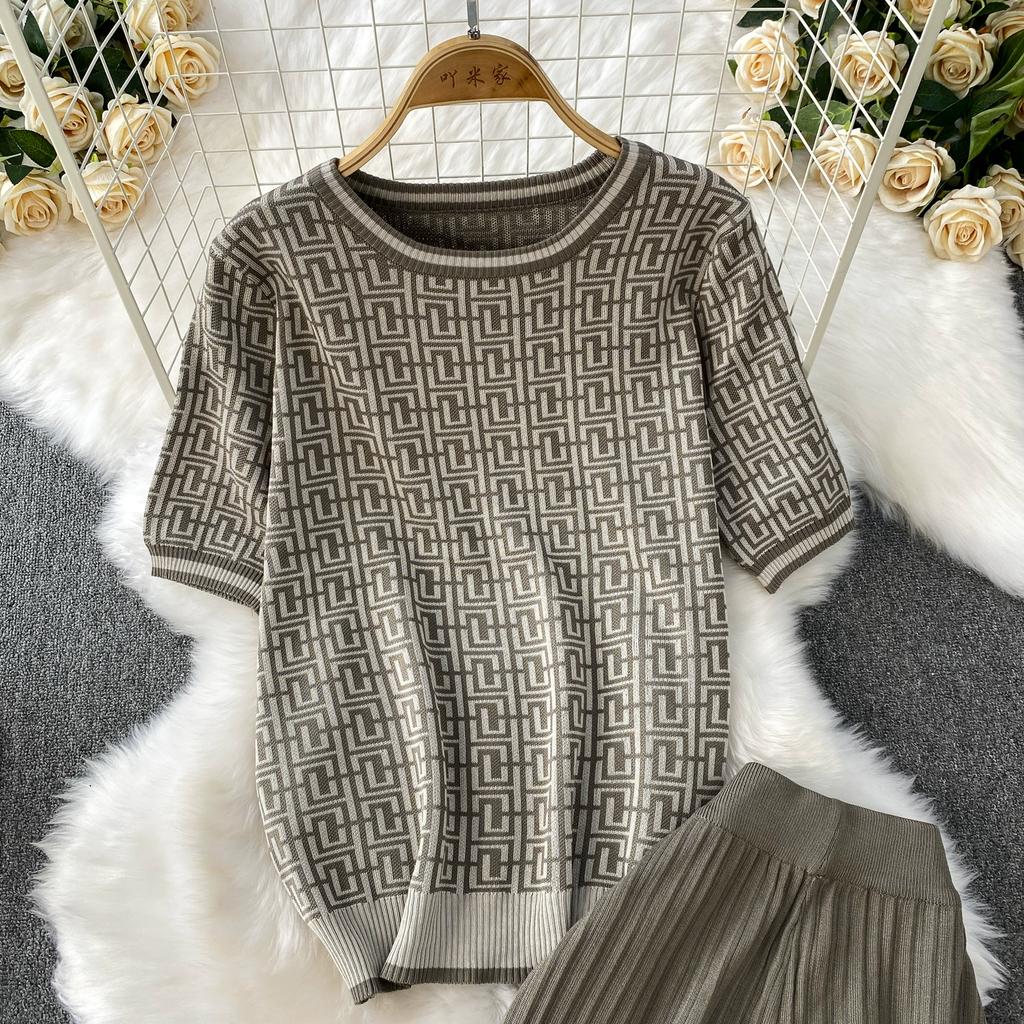 Summer Women Designer Print Knitted Sweater Trouser Two Piece Set Short Sleeve Pullover Tops and Wide Leg Pleated Pant Set