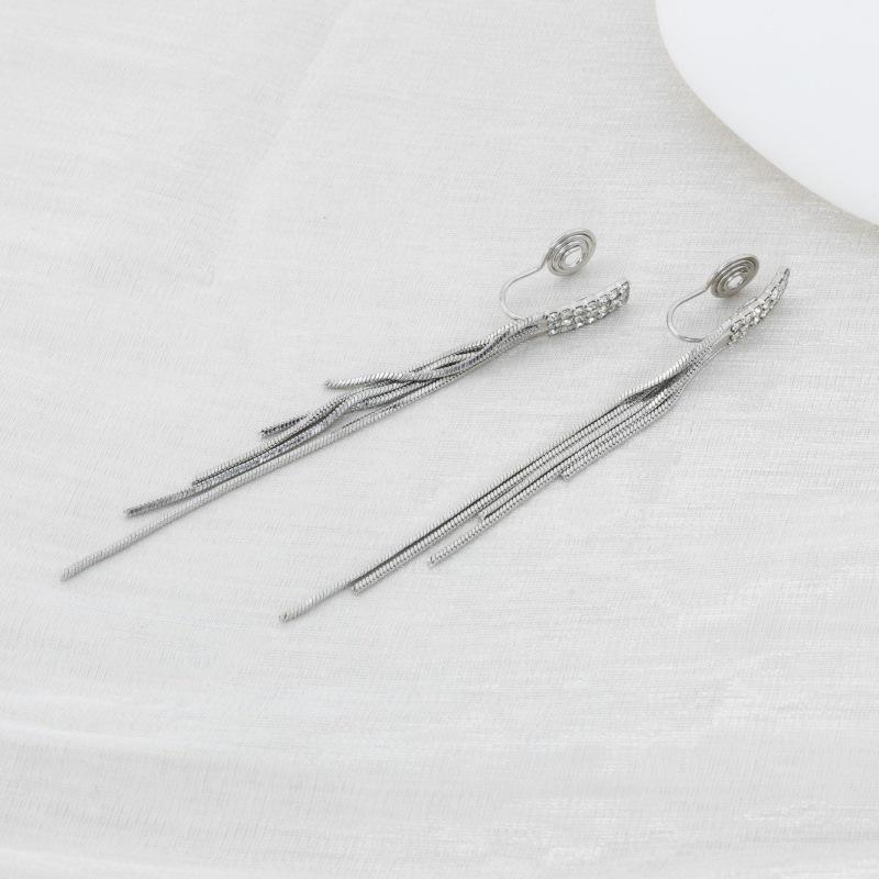 Orecchini Dolci da Fatina Stile Coreano Senza Foro: Design Versatile, Chic e di Alta Gamma per Zampironi.