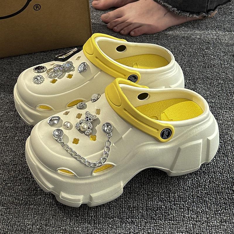 Rutschfeste Lochschuhe, Schuhe mit Absatz, Damenoberbekleidung, Sommer-DIY-Accessoires, dicksohliger Scheiße-treten-Taschenkopf, coole Strandschlappen