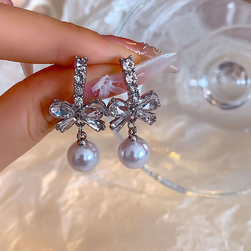 Women's Pearl Rhinestone Clip On Earrings No Piercing Needed Sweet Elegant Versatile Dangle Ear Clips
