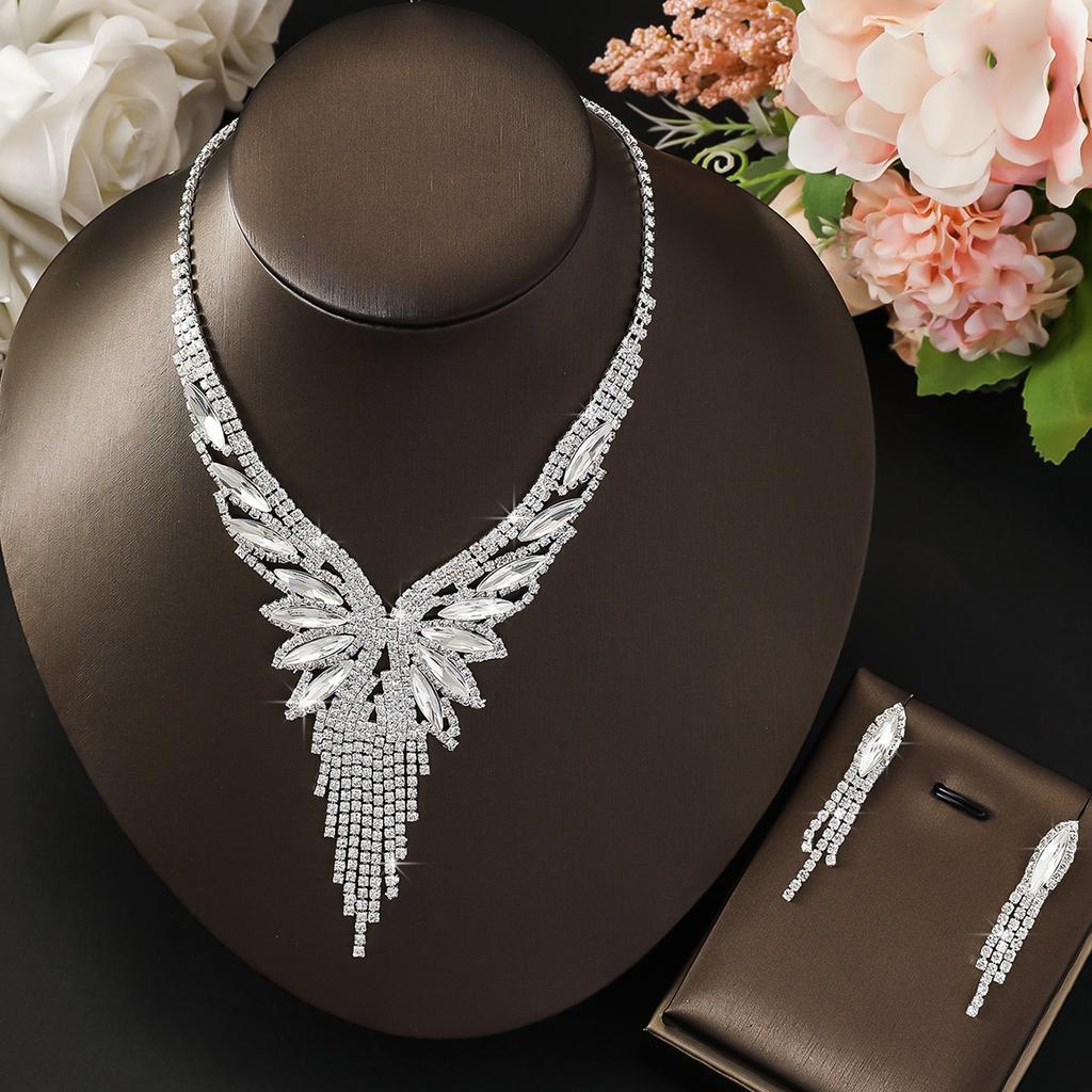 3-teiliges Damenmode Kupfer eingelegter Diamant Klaue Kette Geometrische Quaste Halskette Ohrringe Zirkon Set Hochzeitsfeier Festival Geschenk