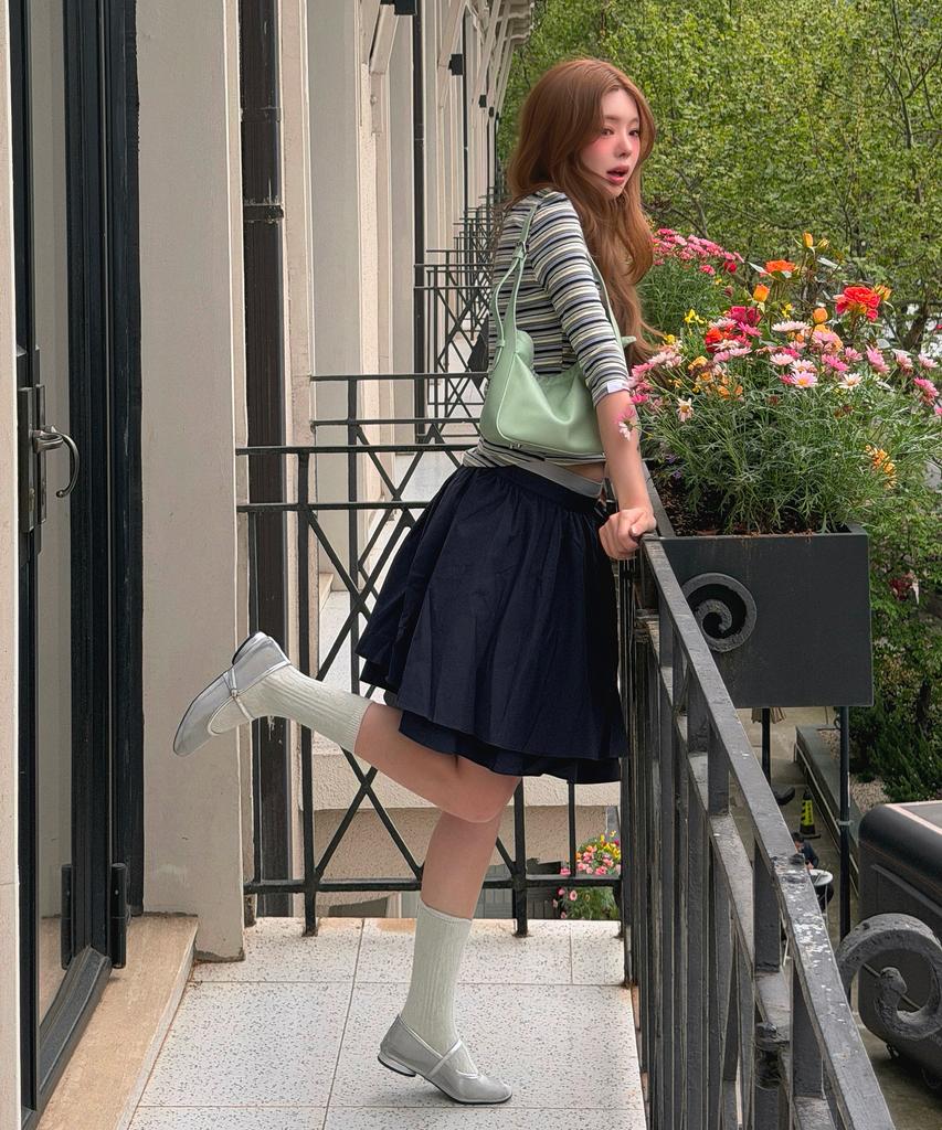 ROEM [Roem X Eunchae] Striped Scoop Neck T-Shirt Rmhwg26Yt3