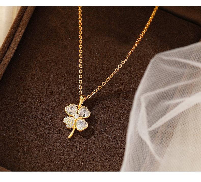 Banyan Tree S925 Silver Four-Leaf Clover Necklace - Elegant Female Design, New Fashion Clavicle Chain