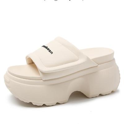 Divat 9cm Új Nyári Női Papucs Vastag Talpú Flip-Flop Női Éktalp Strandcipő Női Magas Platform Papucs Kültéri Szandál