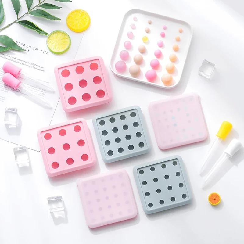 Homemade Mini Ice HockeyMold Household Kitchen Utensils with LidChocolate Pearl Flow Heart Filling Mold Ball Mold Chocolate Mold