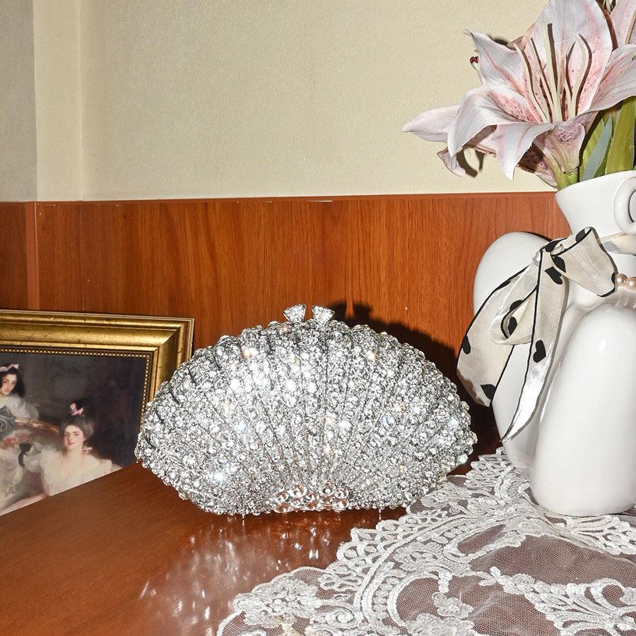 

French creative shiny full diamond shell bag temperament simple light luxury high sense crystal clutch bag dinner bag серебряный