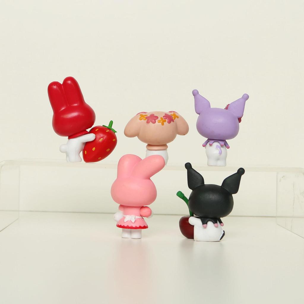 My Melody, Kuromi & Cinnamoroll Strawberry-Holding Figurines: 5 Styles Anime Collectibles