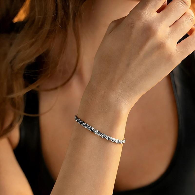 Простой Женский Браслет - Браслет из Титановой Стали с Плетеной Цепью