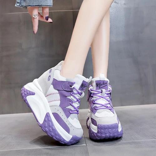 

модні жіночі кросівки на платформі дихаючі повсякденні кросівки масивні туфлі 10 см підбори осінні танкетки дихаючі туфлі для збільшення висоти жінка 39 фіолетовий