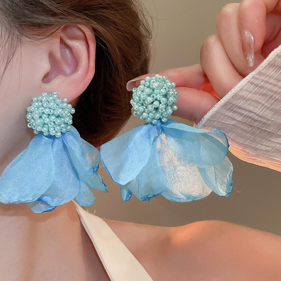 New blue flower fringed earrings, fresh niche design studs, women's summer vacation earrings